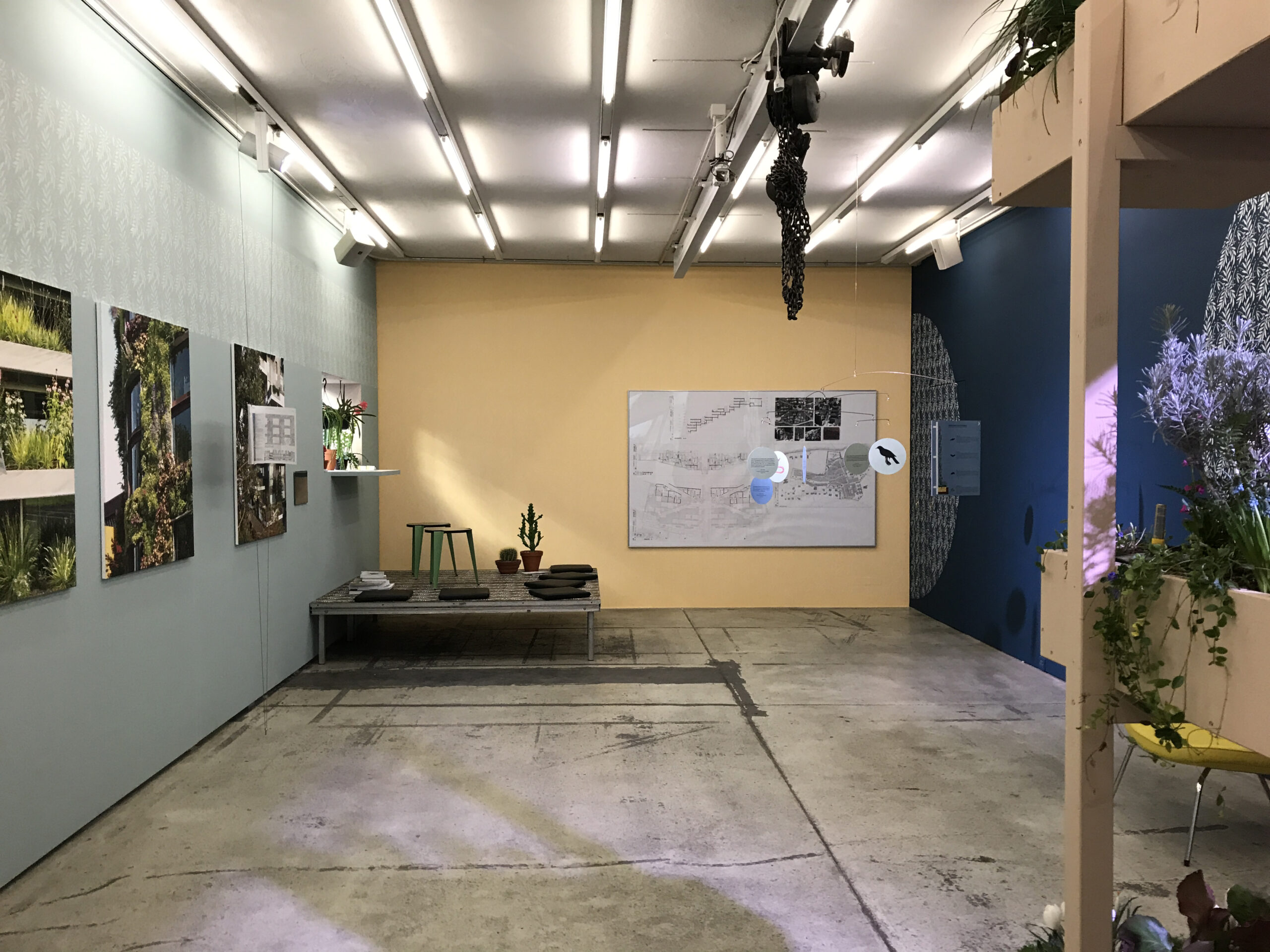 exhibition: gebäude.grün – vom blumenfenster zum bosco verticale